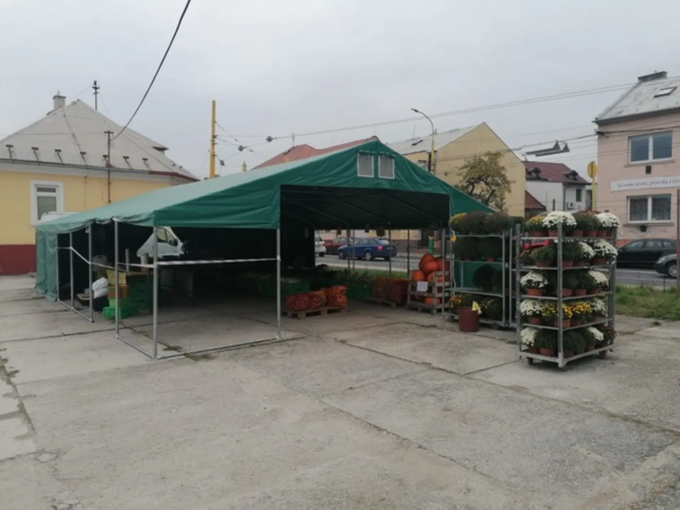 Realizácia — stanovú halu v Žiline